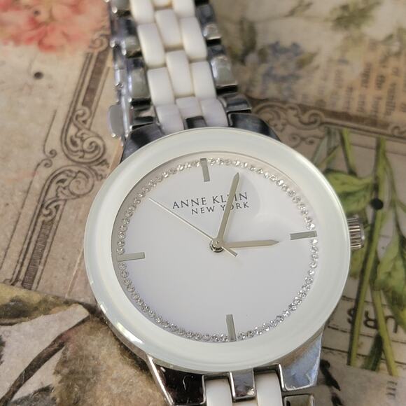 Vintage Watches Anne Klein New York White Dial Crystal Accent Ceramic Watch - Picture 4 of 10